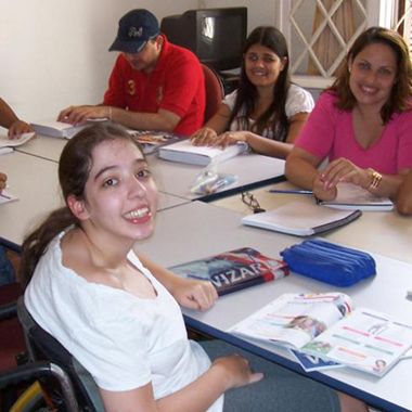 Ausbildung für arme, körperbehinderte und blinde Kinder